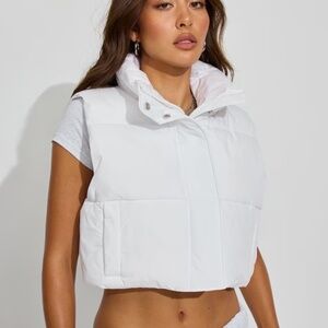 GARAGE Womens Mini Puffer Vest in White￨Size Small
